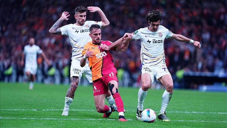 Nhận định soi kèo Galatasaray vs Eyupspor lúc 00h00 ngày 14/2/2026 nhan-dinh-soi-keo-galatasaray-vs-eyupspor-luc-00h00-ngay-14-2-2026-1